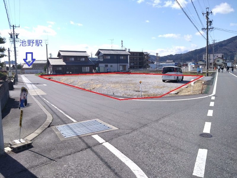 334坪 2200万円 池田町池野地区　池野駅北口徒歩2分！　便利な立地です。店舗・事務所向きです。